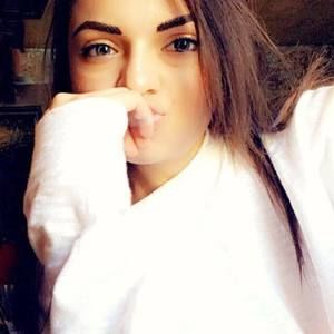 Meet your Posher, Yeiry